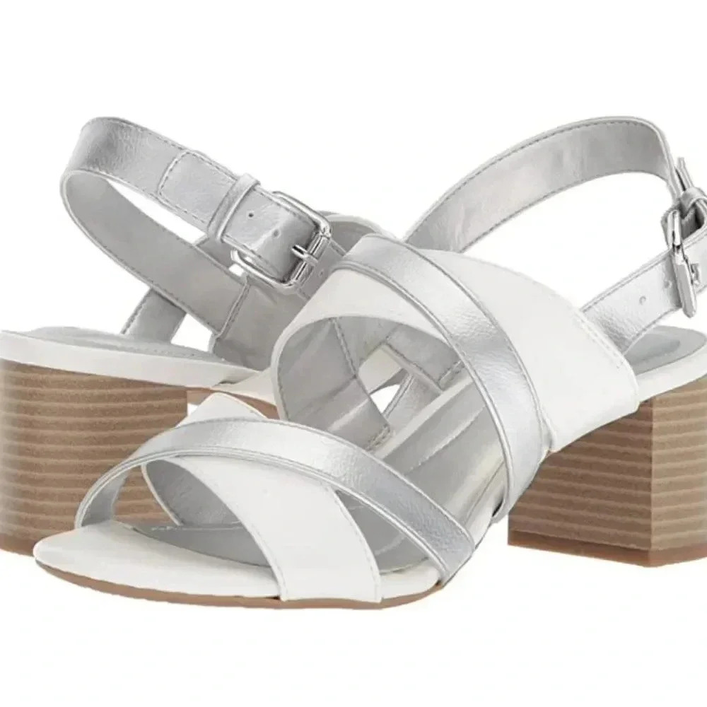 Bandolino Women's STEPA Heeled Sandal, white/silver, 10